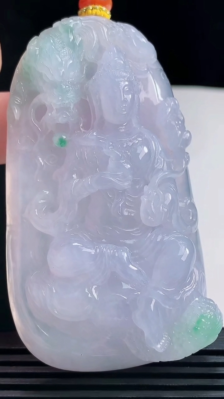 天然A货翡翠种春带彩 紫罗兰祥龙大势至菩萨吊坠，尺寸70.6-41-12.5 重量:63.85g
7月23日