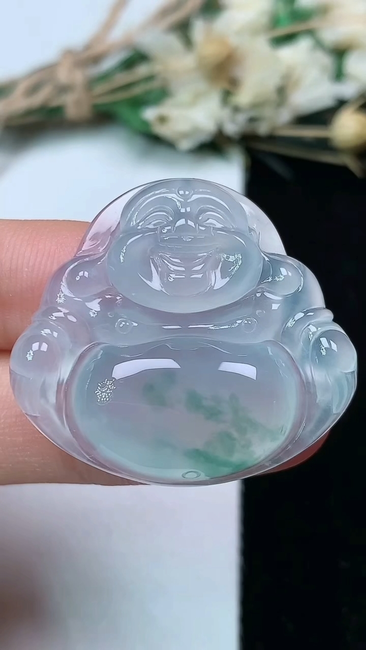 天然A货翡翠飘花佛公吊坠，尺寸28.4-31.4-5.9，重量:8.34g
7月24日