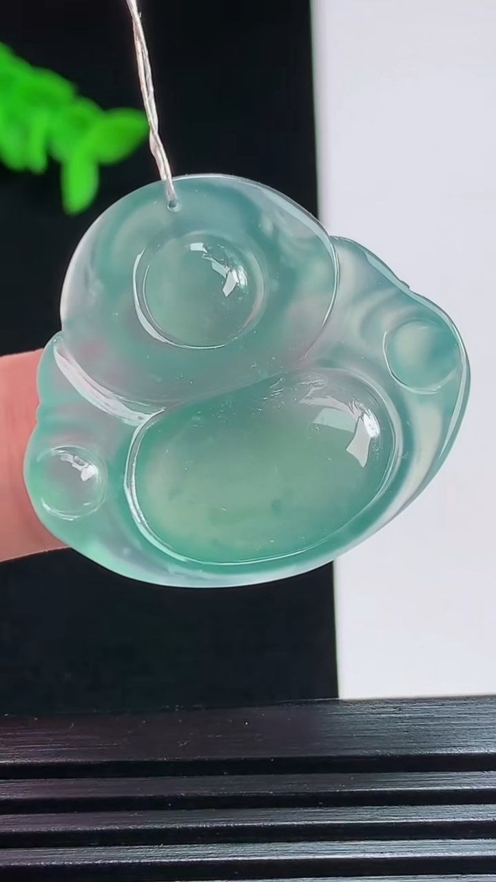 天然A货翡翠佛公吊坠，尺寸29-31.5-5.8 重量:8.05g
7月28日