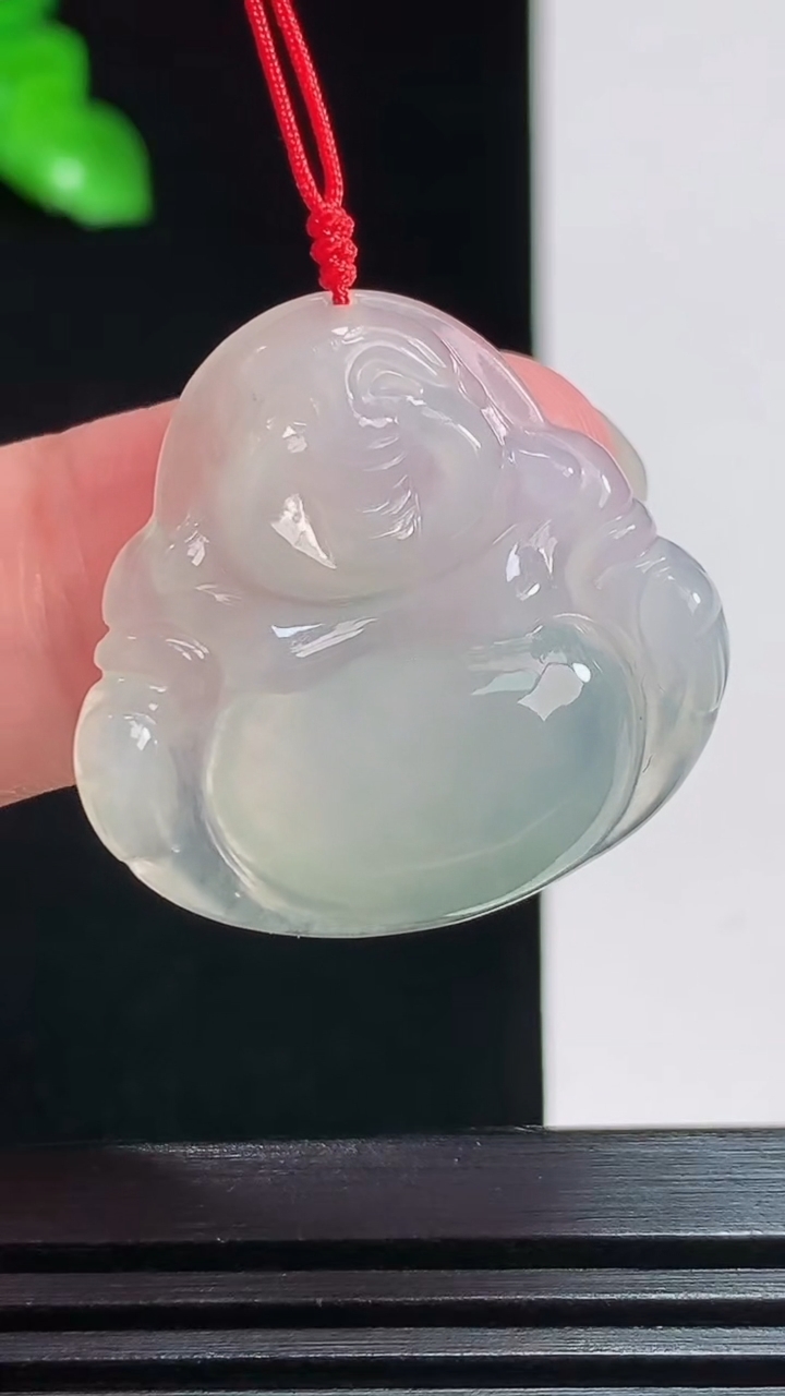 天然A货翡翠飘花佛公吊坠，尺寸25-27-5 重量:5.37g
7月28日