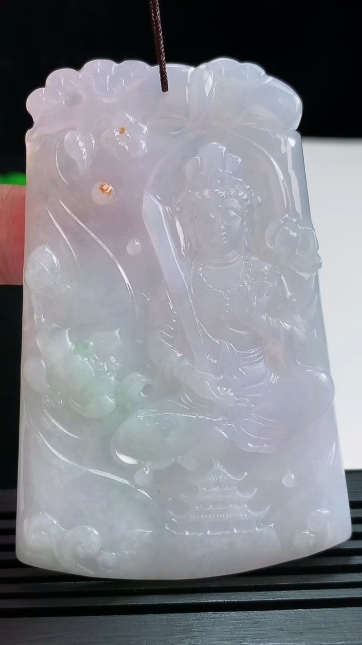 天然A货翡翠紫罗兰虚空藏菩萨吊坠，尺寸74-48-5.8 重量:46.59g
7月29日