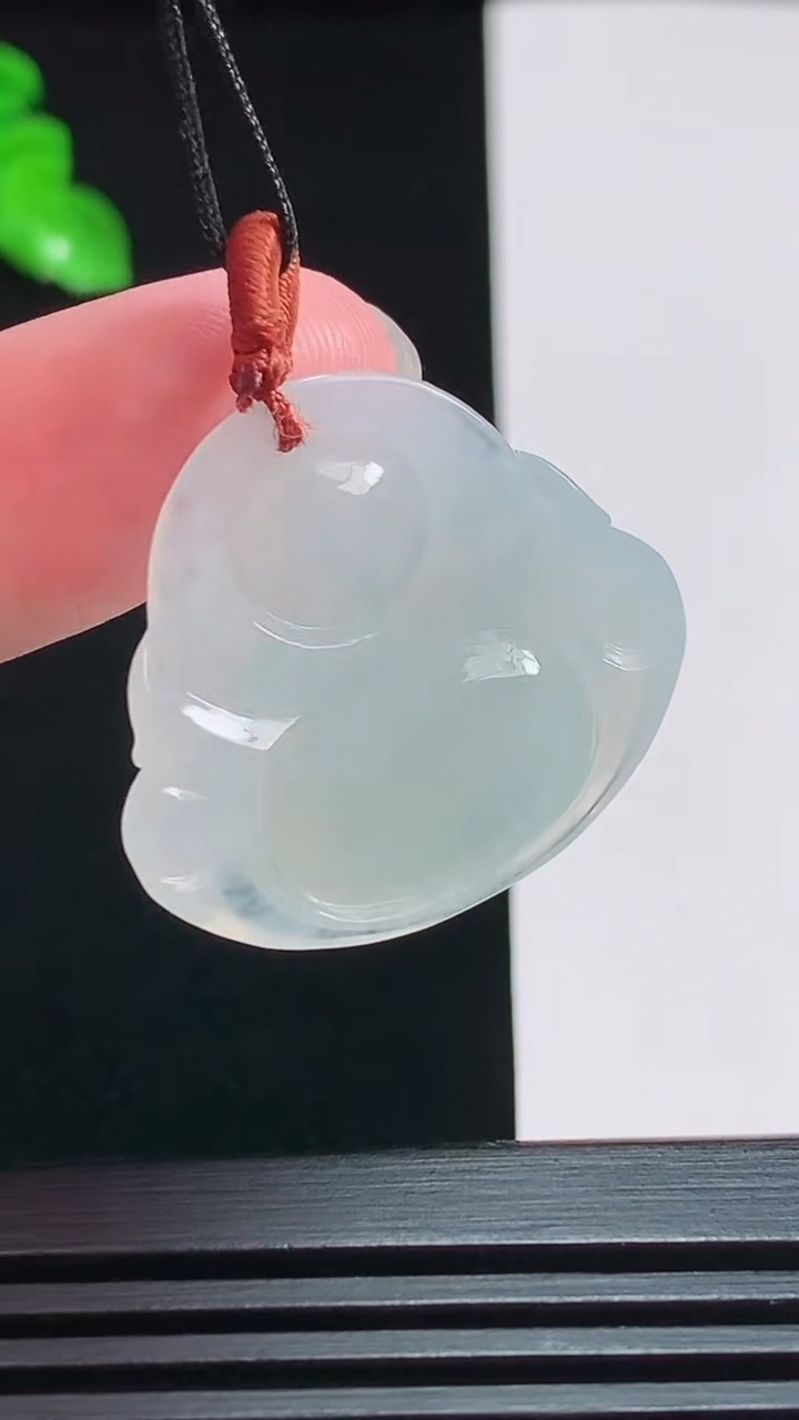 天然A货翡翠佛公吊坠，尺寸26-29.5-5.5 重量:6.37g
7月29日