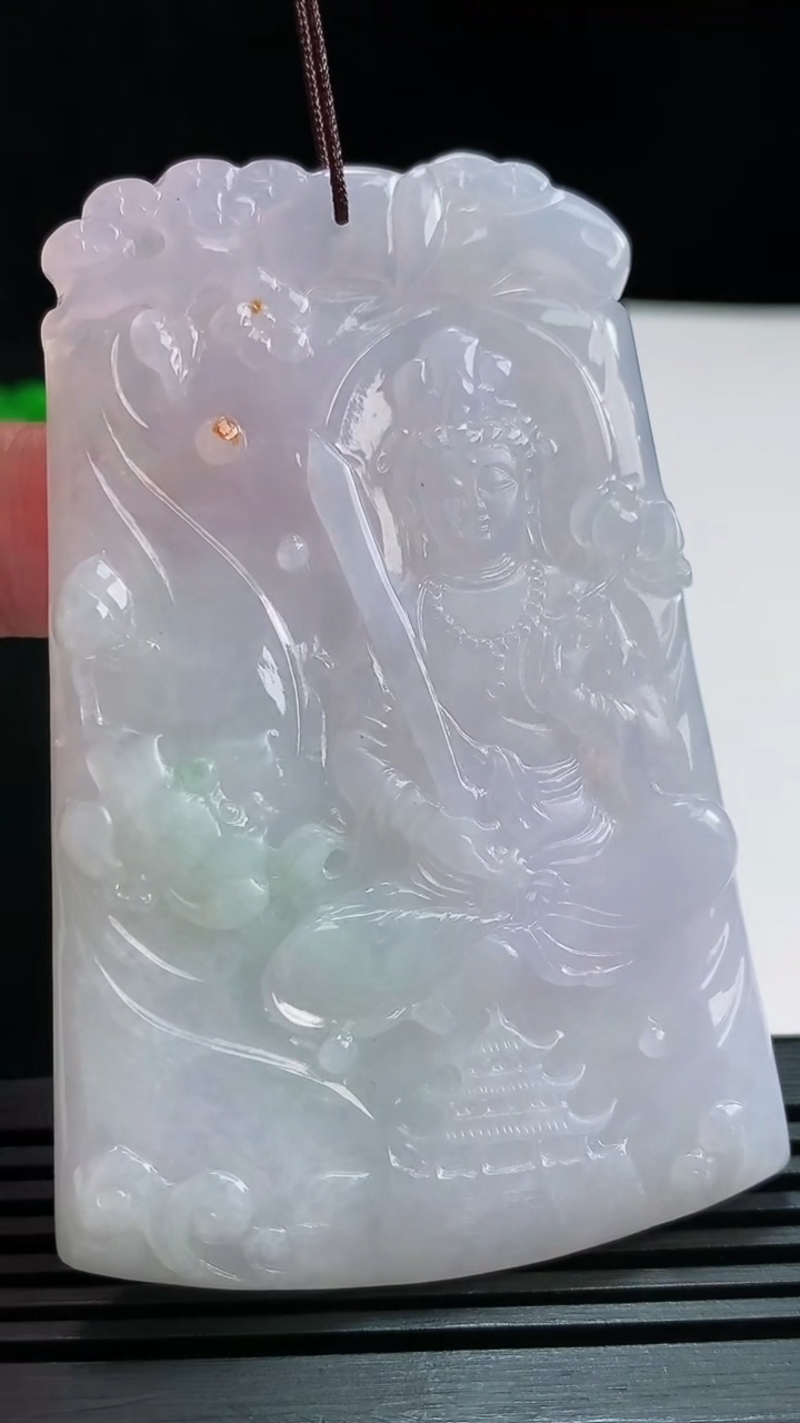 天然A货翡翠紫罗兰虚空藏菩萨吊坠，尺寸74-48-5.8 重量:46.59g
7月29日