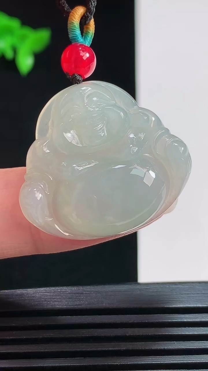 天然A货翡翠佛公吊坠，尺寸25.5-29-5.8 重量:6.88g
7月29日