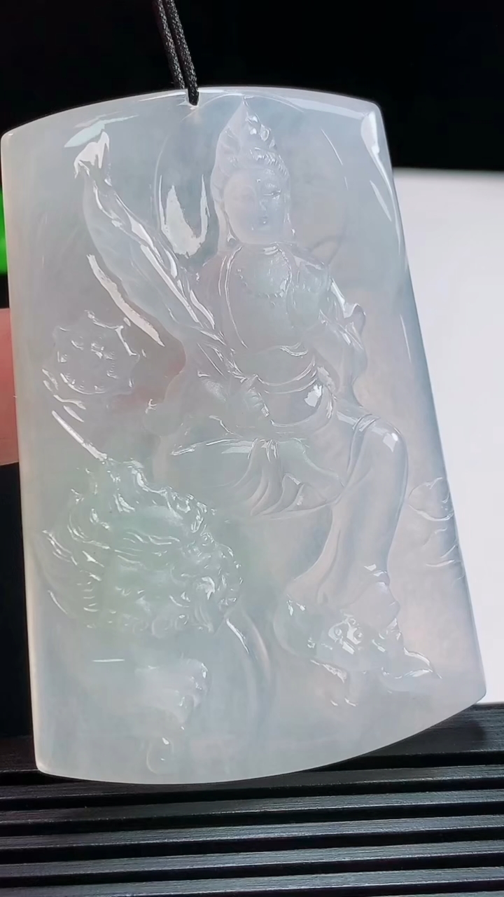 天然A货翡翠文殊菩萨吊坠，尺寸64.5-43-5.5 重量:35.55g
7月29日