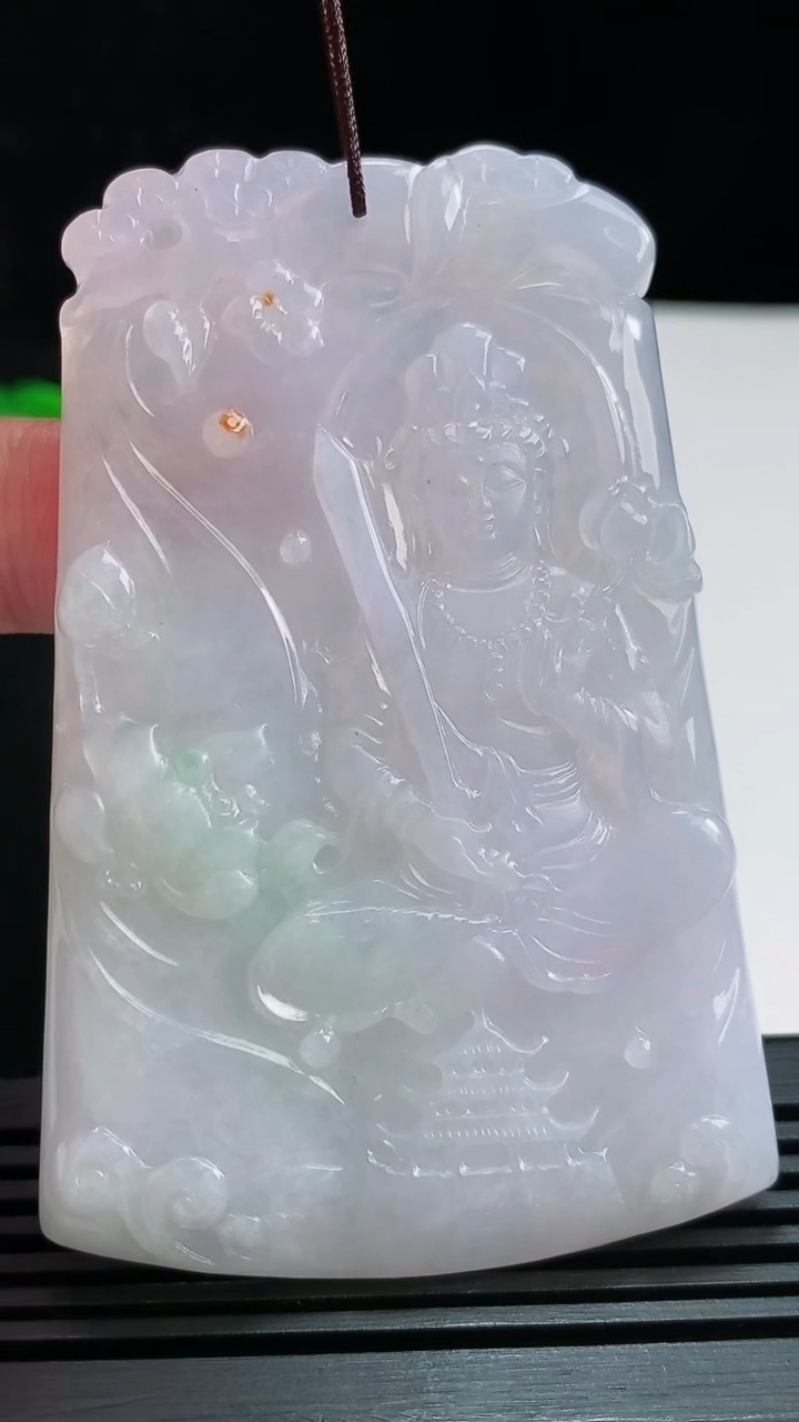 天然A货翡翠紫罗兰虚空藏菩萨吊坠，尺寸74-48-5.8 重量:46.59g
7月29日