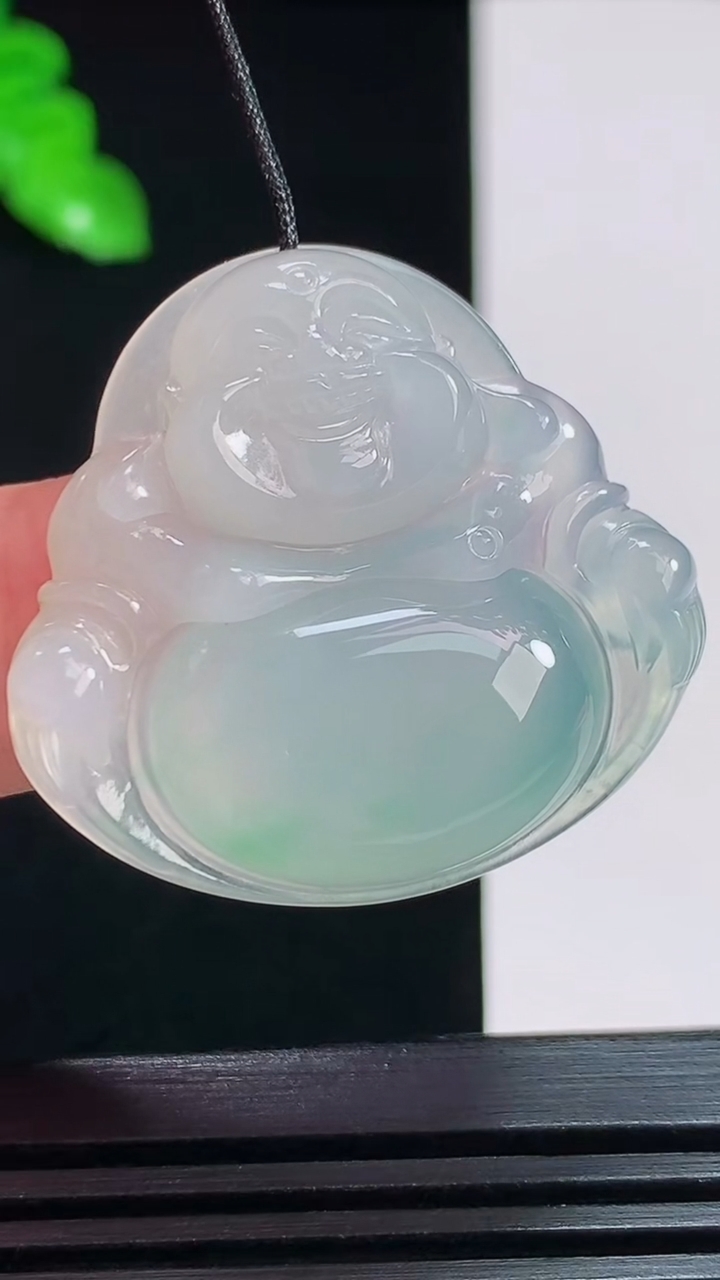 天然A货翡翠佛公吊坠，尺寸31-32.5-5.8 重量:9.00g
7月29日