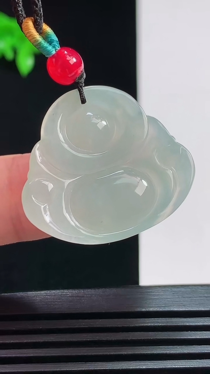 天然A货翡翠佛公吊坠，尺寸25.5-29-5.8 重量:6.88g
7月29日