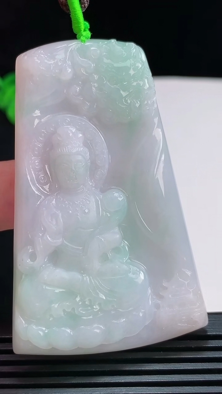 天然A货翡翠文殊菩萨吊坠，尺寸64.2-40.8-6.6 重量:36.96g
7月29日