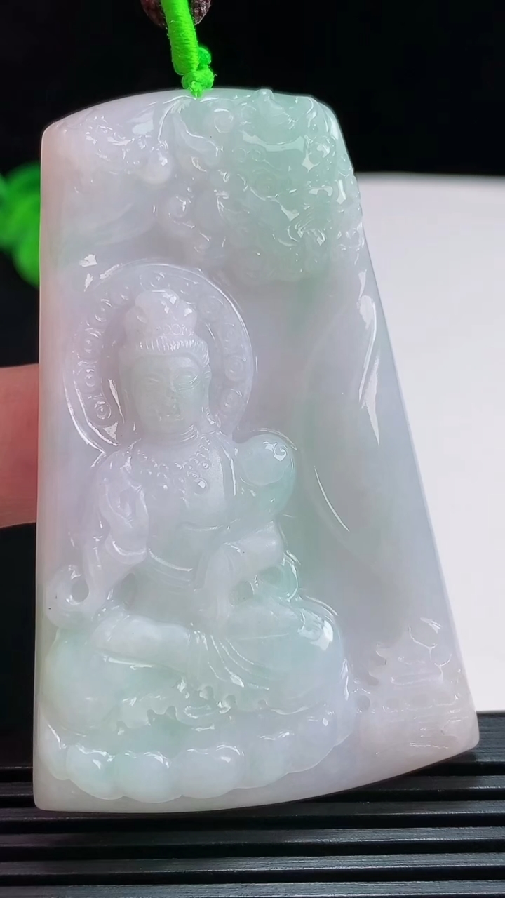 天然A货翡翠文殊菩萨吊坠，尺寸64.2-40.8-6.6 重量:36.96g
7月29日