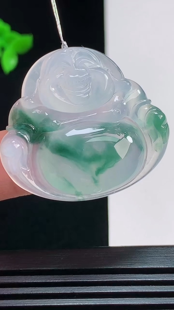 天然A货翡翠种飘花佛公吊坠，尺寸32-35.5-5.8 重量:9.70g
7月29日