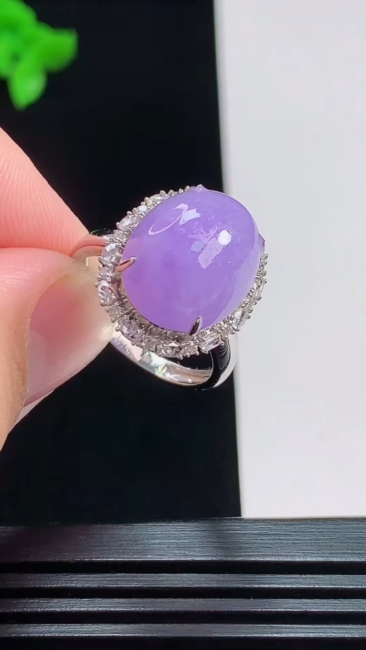 天然A货翡翠种紫罗兰蛋面戒指，尺寸16.5-14.6-11-10 重量:4.25g2026年7月30