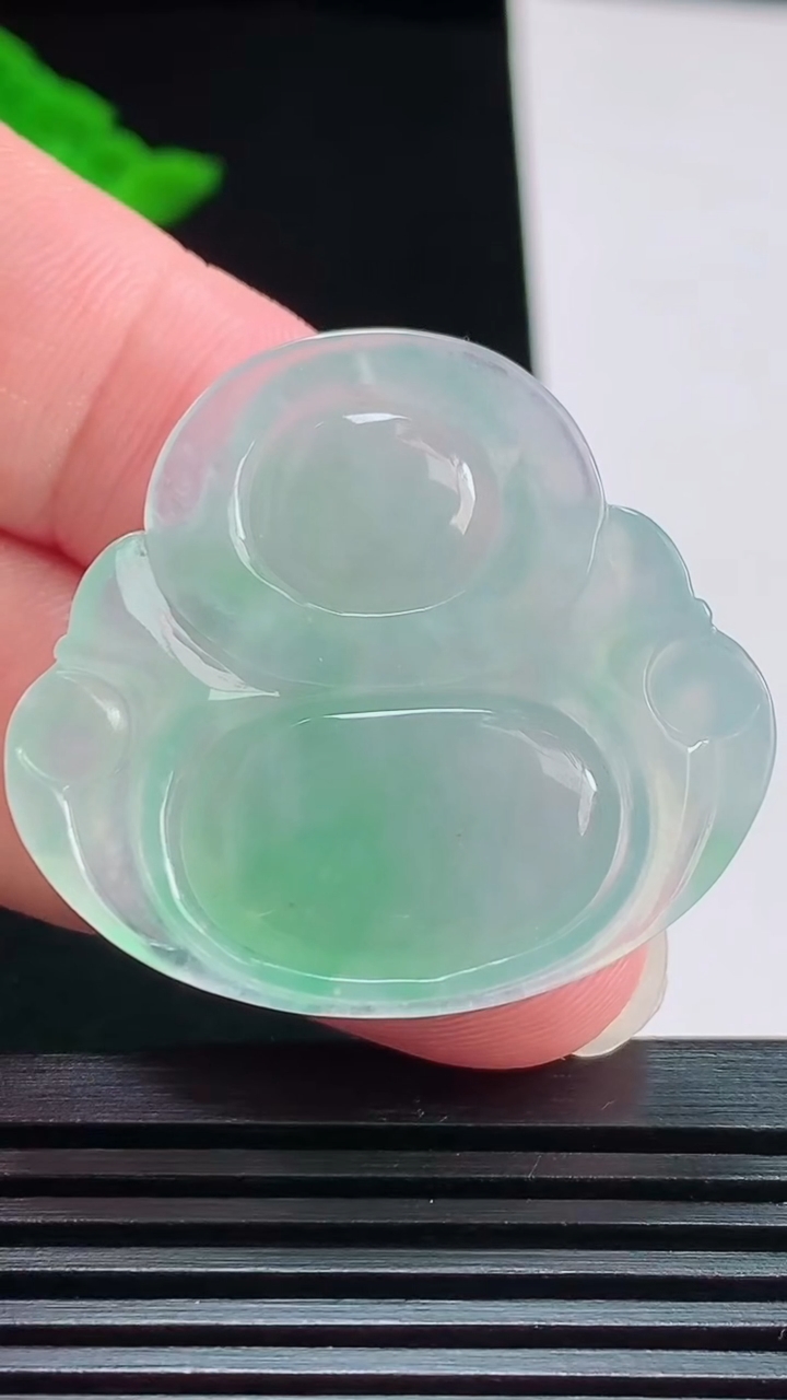 天然A货翡翠佛公吊坠，尺寸32.6-35-6 重量:10.22g
7月31日
