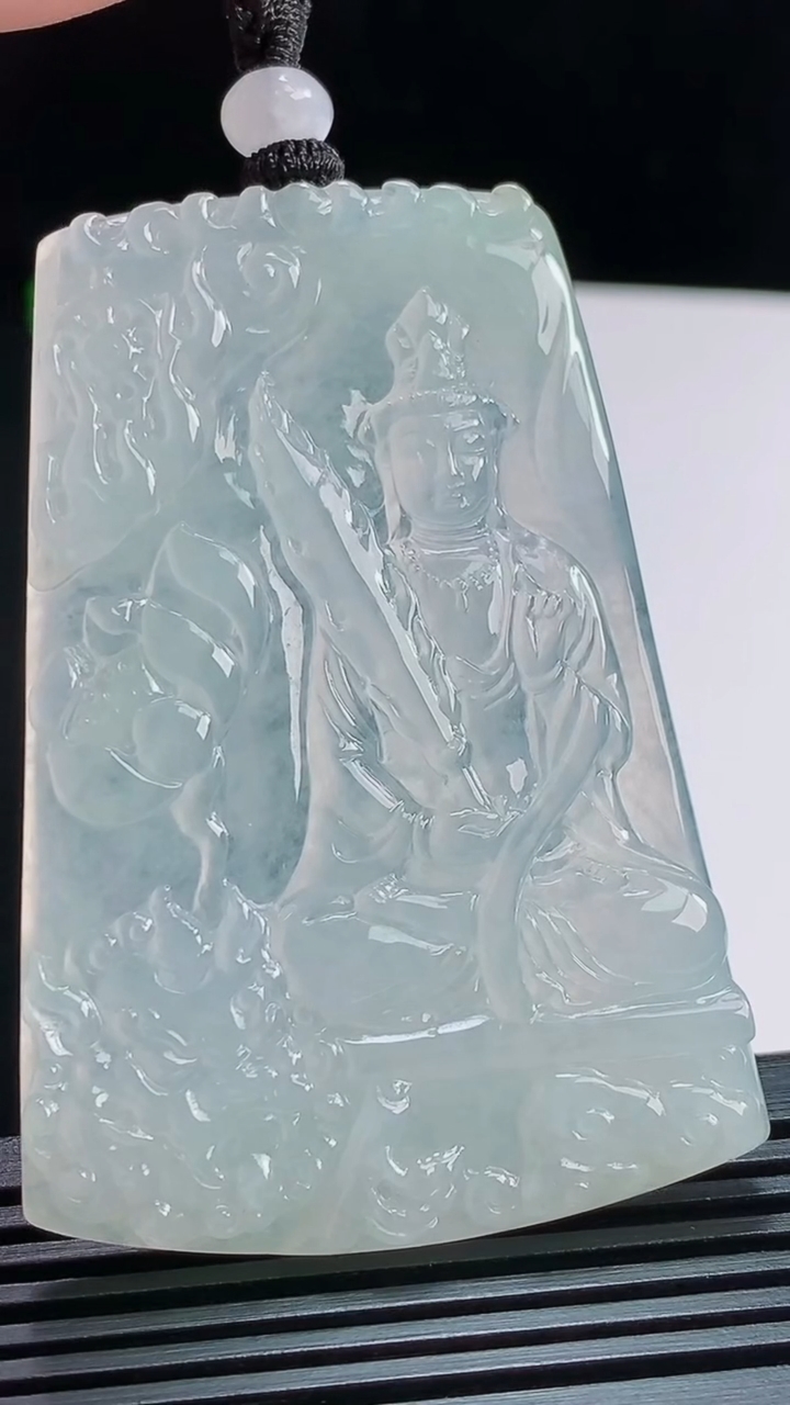 天然A货翡翠文殊菩萨吊坠，尺寸62-42.5-5.2 重量:36.27g
7月31日