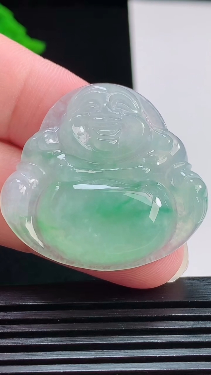 天然A货翡翠佛公吊坠，尺寸33-35.8-6 重量:11.55g
7月31日