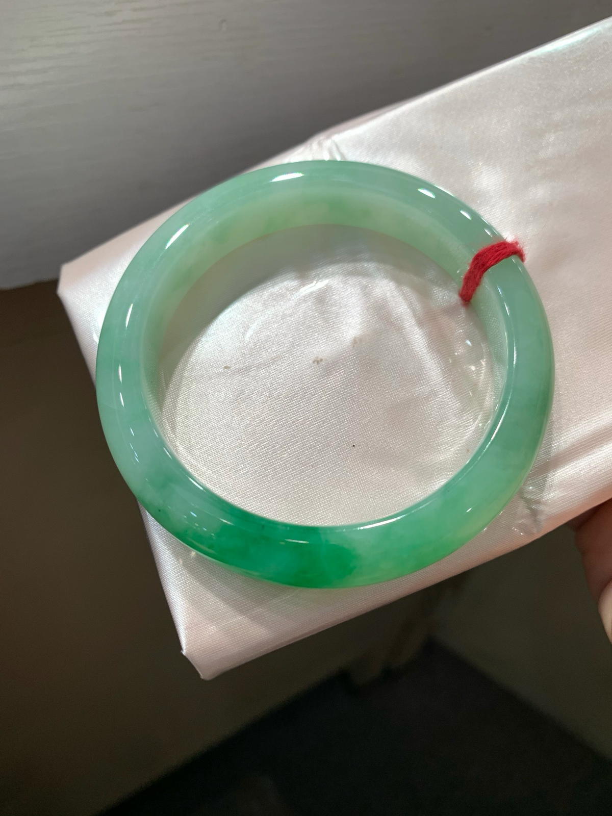 尺寸56.6/11.9/8.4，带色
水润细腻 清新甜美