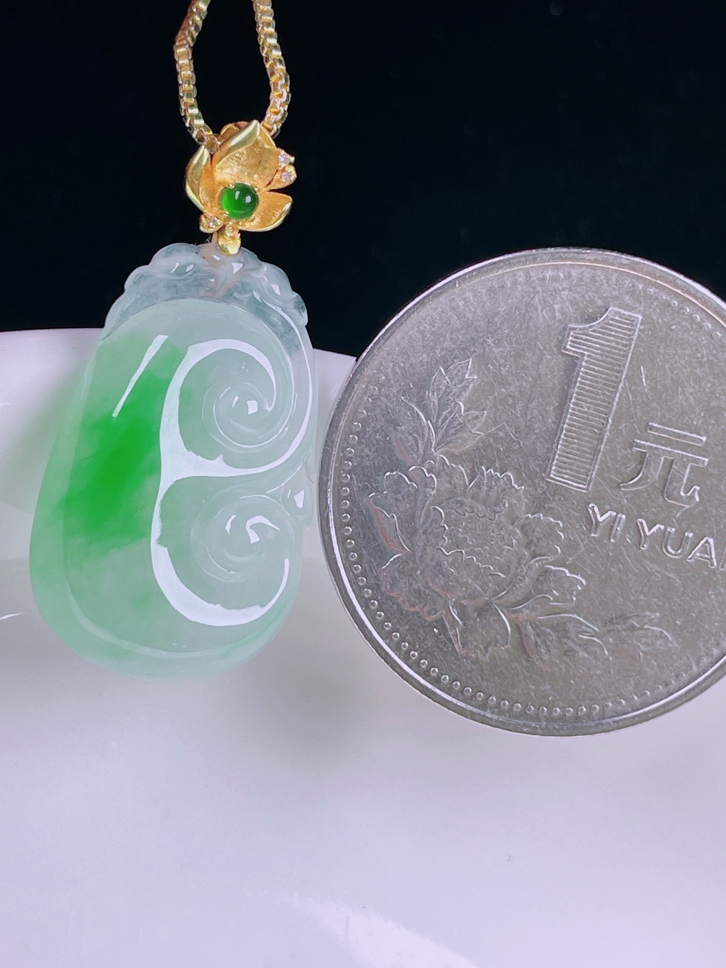 ️冰绿如意，老种起光，细底通透，尺寸：28裸石21.8/13.8/4.5mm0630