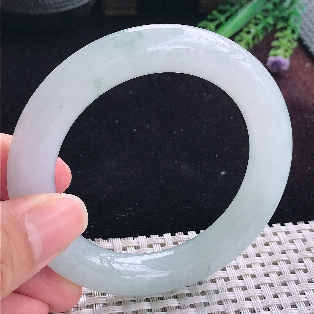 实拍A货翡翠55/11.8/12.1老坑冰润起胶飘花胖圆条手镯平安镯翡翠玉镯美人镯