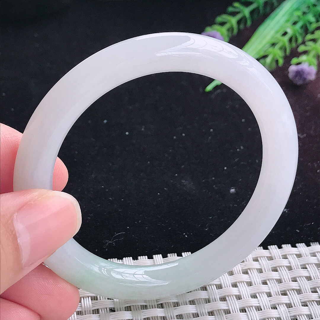 实拍A货翡翠53/8.6/8.8老坑秀气冰润圆条手镯平安镯翡翠玉镯美人镯