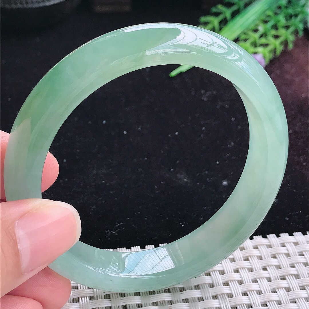 实拍A货翡翠57.5/12.8/8.3老坑冰胶冰晴绿手镯平安镯翡翠玉镯美人镯