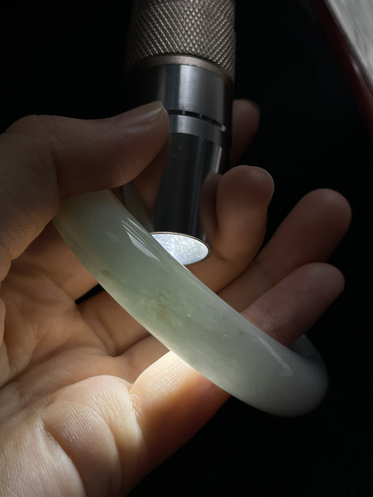 圈口58，糯化种浅绿色翡翠正圈手镯