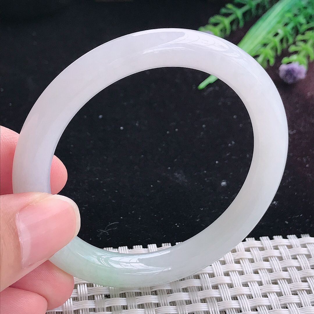 实拍A货翡翠53/8.6/8.8老坑秀气冰润圆条手镯平安镯翡翠玉镯美人镯