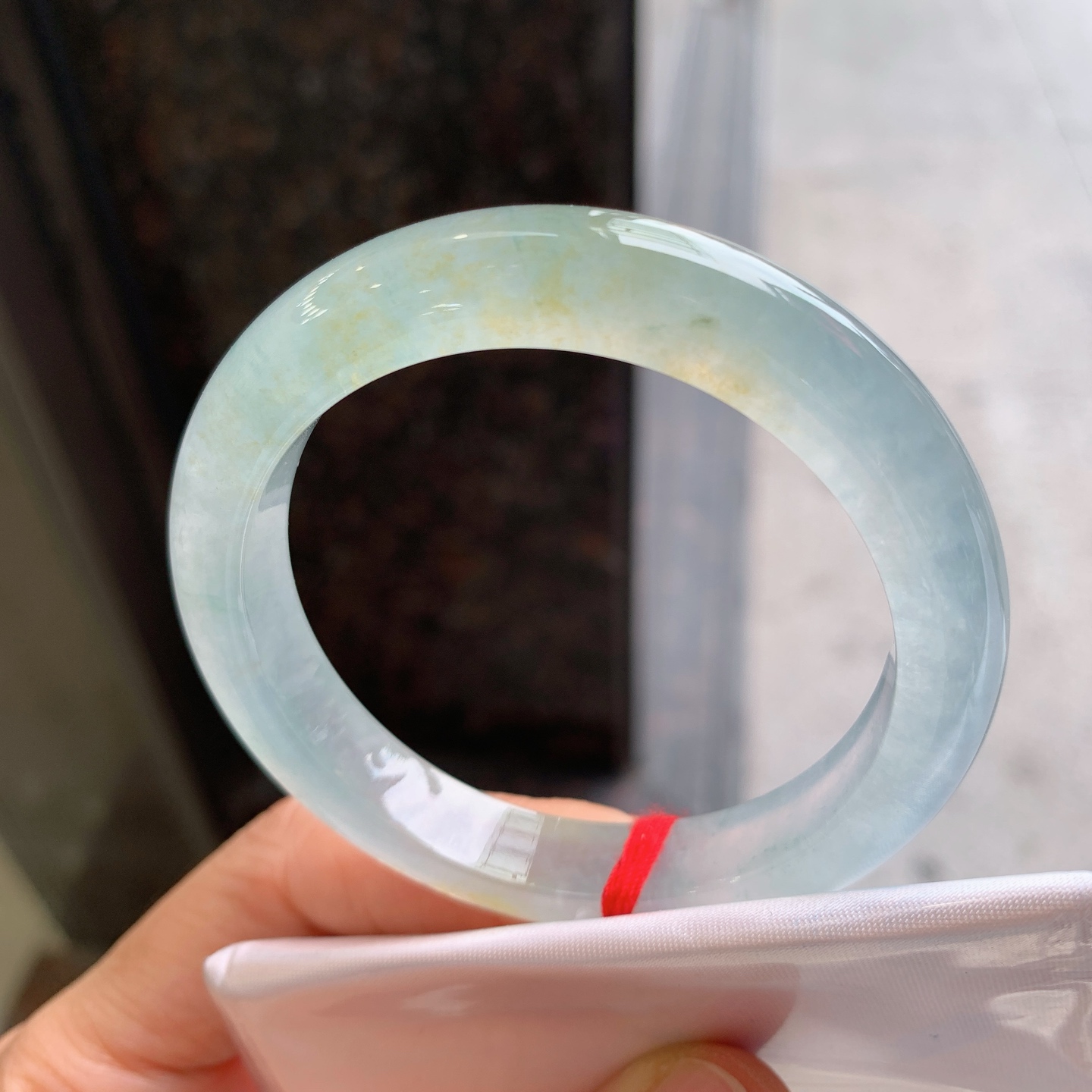 正圈冰黄翡 无裂 尺寸：50.2/10/8 小圈口