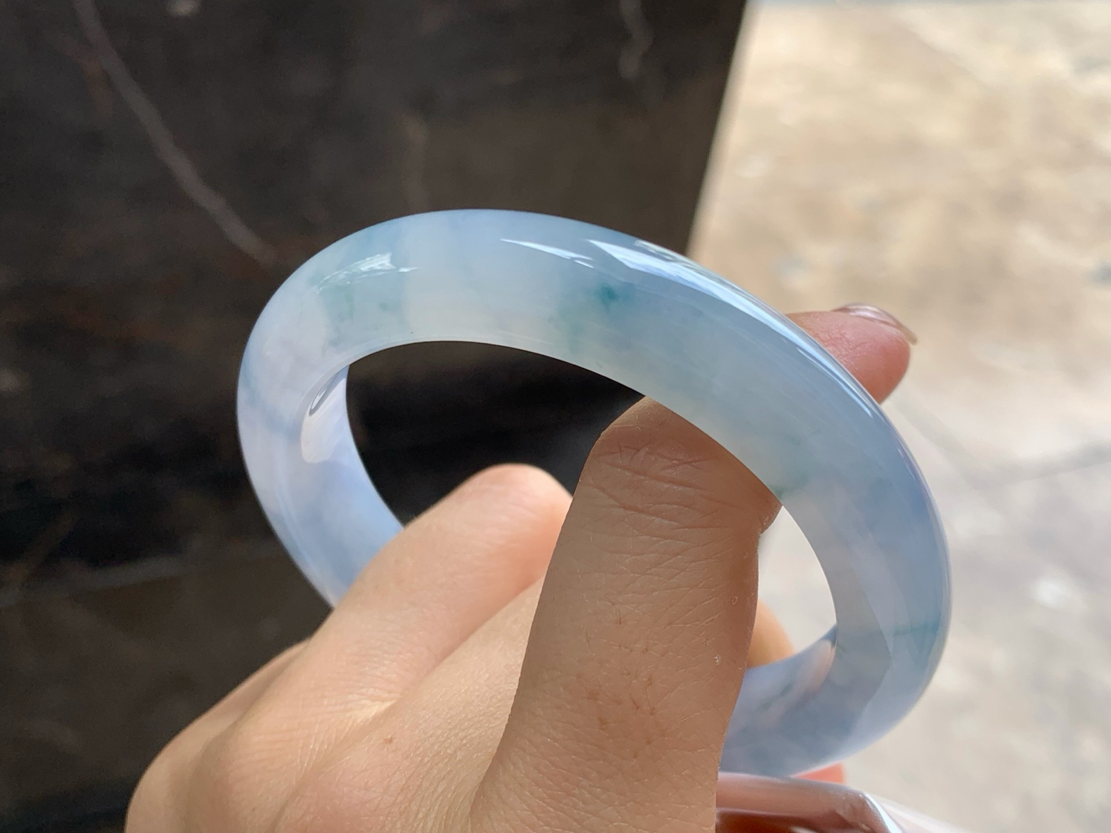 56-11.5-9.3
紫罗兰飘花手镯^_^水润十足～颜色漂亮有特