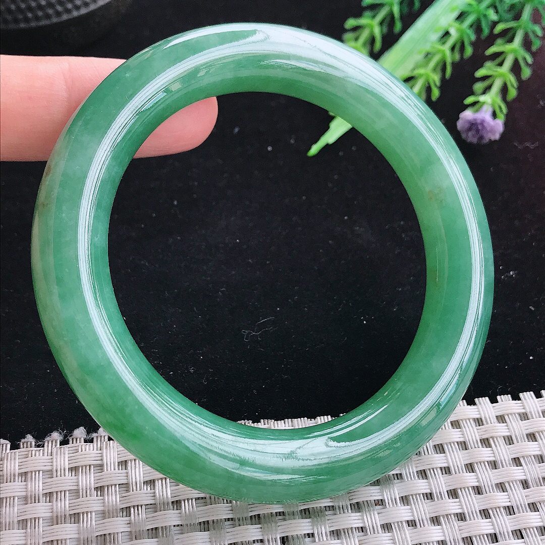 实拍A货翡翠57/11.7/11.5老坑冰润满绿圆条手镯平安镯翡翠玉镯美人镯