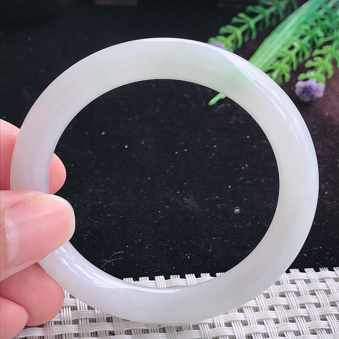 实拍A货翡翠53/8.6/8.8老坑秀气冰润圆条手镯平安镯翡翠玉镯美人镯