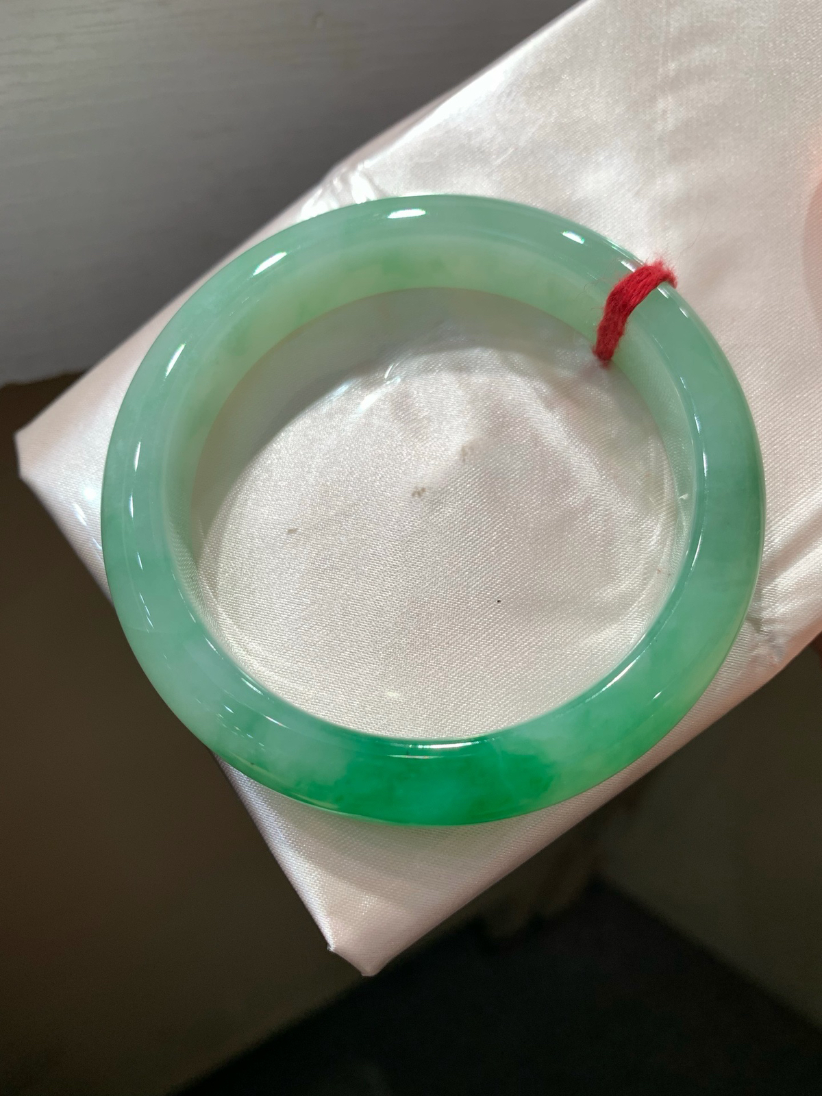 尺寸56.6/11.9/8.4，带色
水润细腻 清新甜美