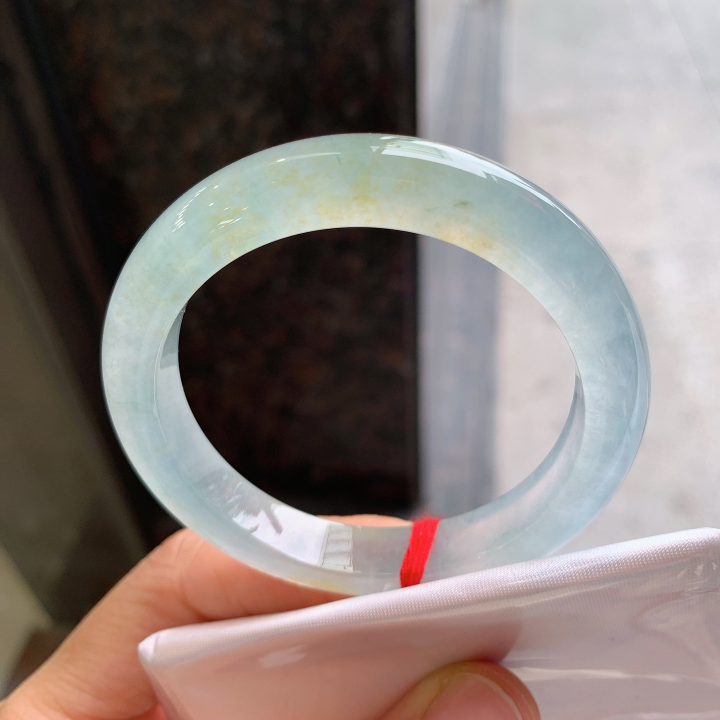 正圈冰黄翡 无裂 尺寸：50.2/10/8 小圈口