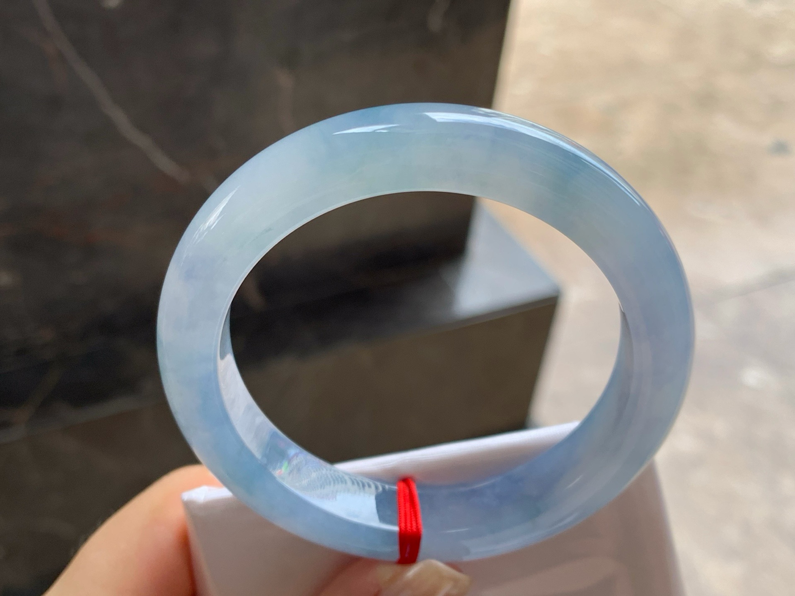 56-11.5-9.3
紫罗兰飘花手镯^_^水润十足～颜色漂亮有特