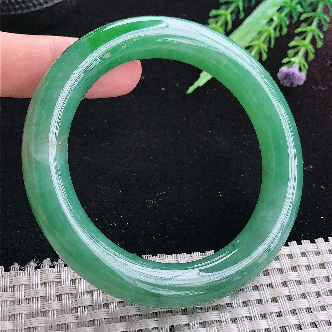 实拍A货翡翠57/11.7/11.5老坑冰润满绿圆条手镯平安镯翡翠玉镯美人镯