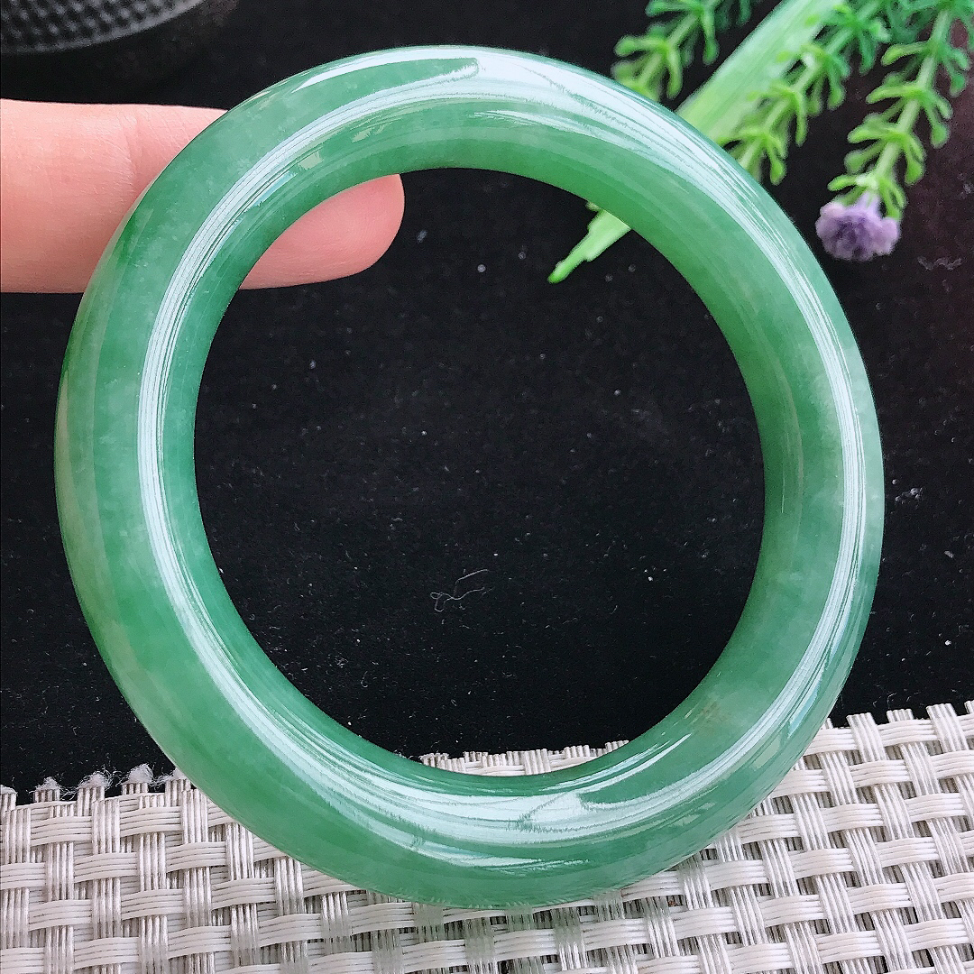 实拍A货翡翠57/11.7/11.5老坑冰润满绿圆条手镯平安镯翡翠玉镯美人镯