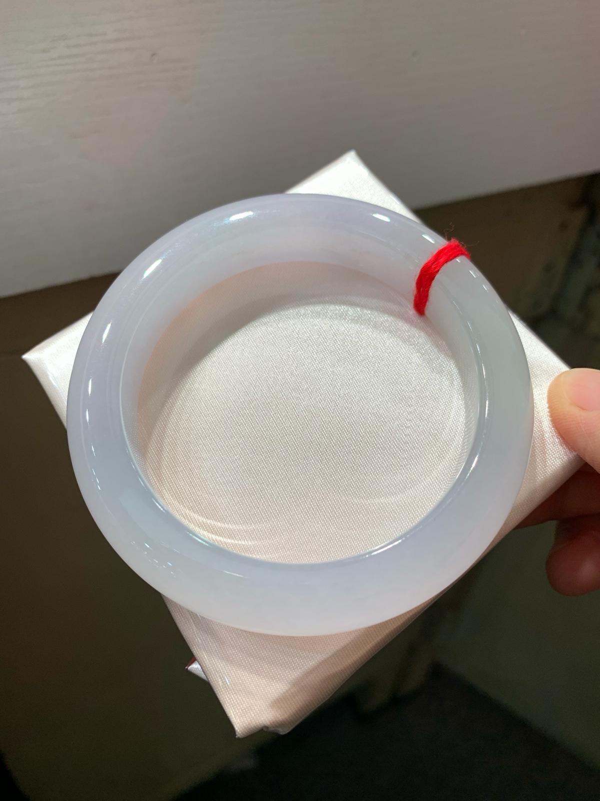 尺寸58.6/12.6/10.3，冰紫罗兰手镯
水润细腻 冰透