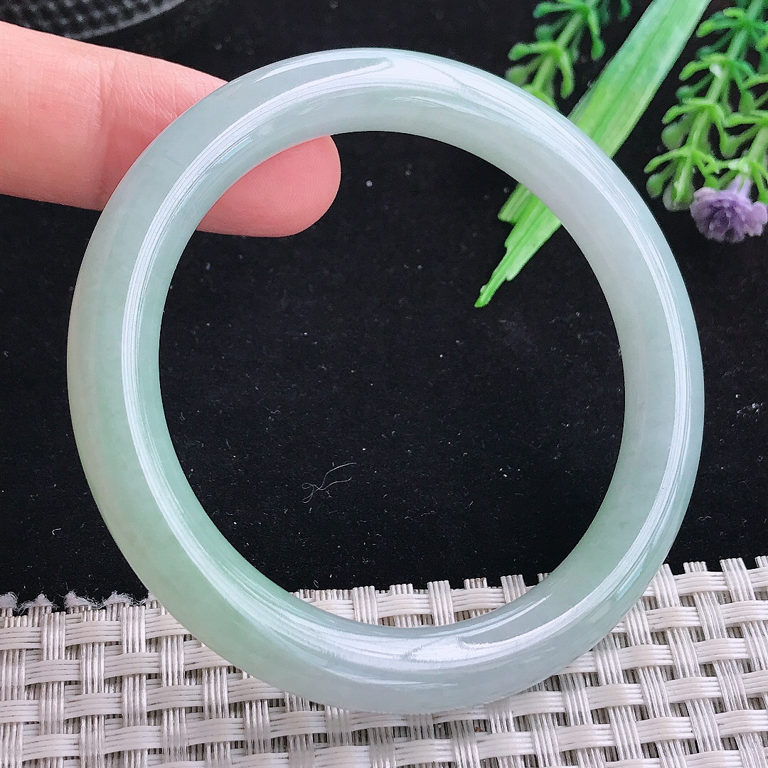 实拍A货翡翠52.5/8.3/8.5老坑冰润晴底圆条手镯平安镯翡翠玉镯美人镯