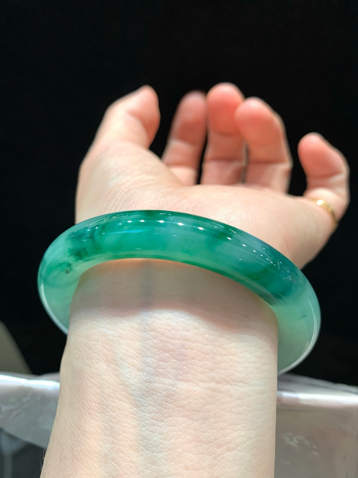 尺寸53.6/10.1，冰飘花圆条福镯
种好水润