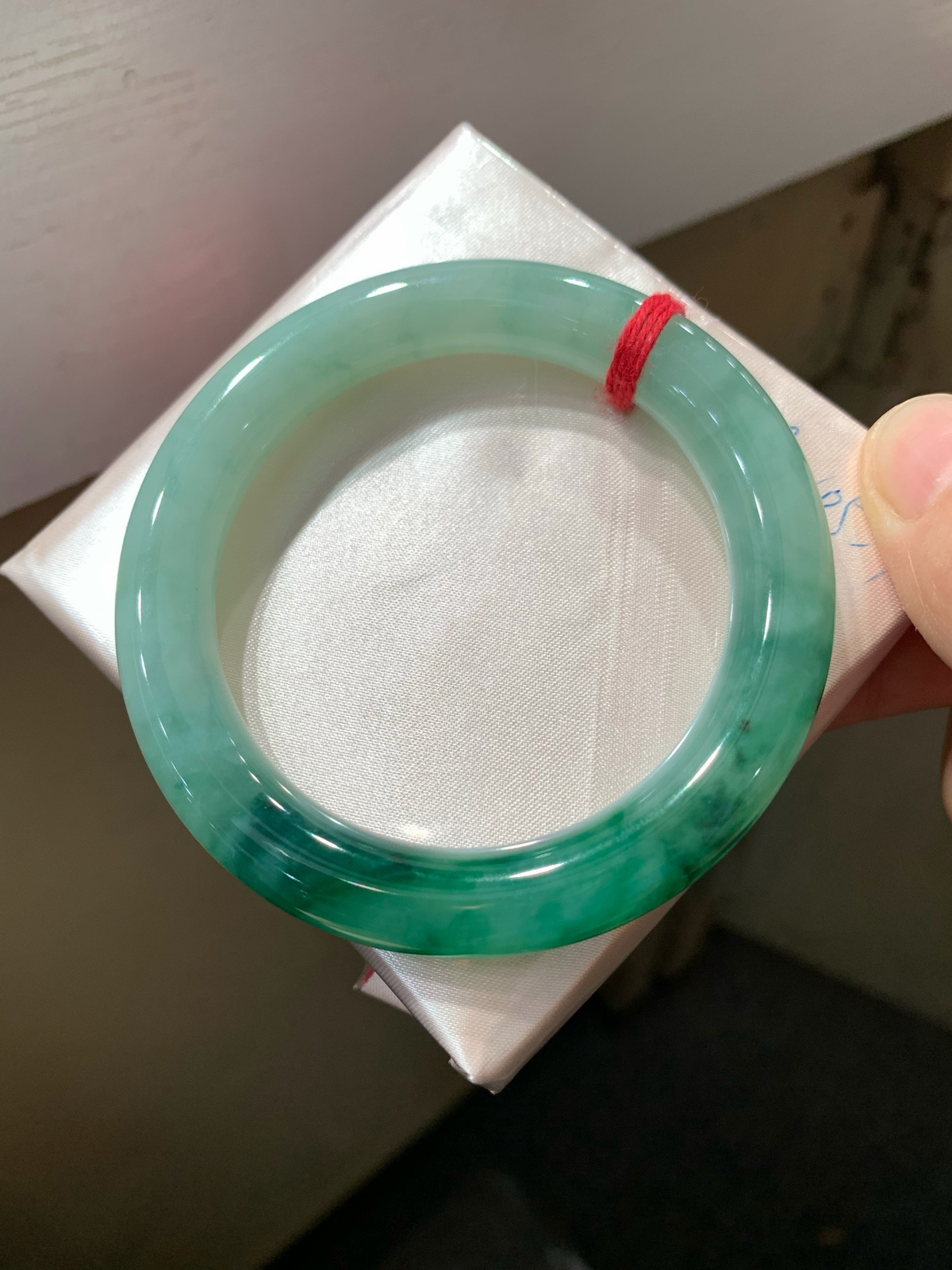 尺寸53.6/10.1，冰飘花圆条福镯
种好水润