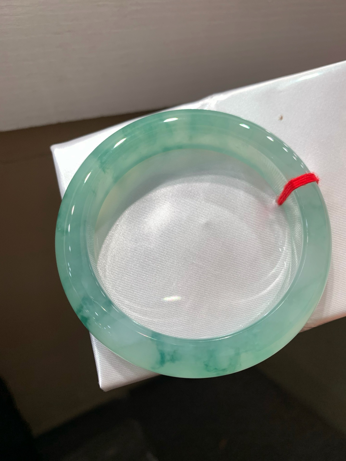 尺寸56.6/12.6/9.4，冰飘花手镯
冰透水润
TG-1445-2000