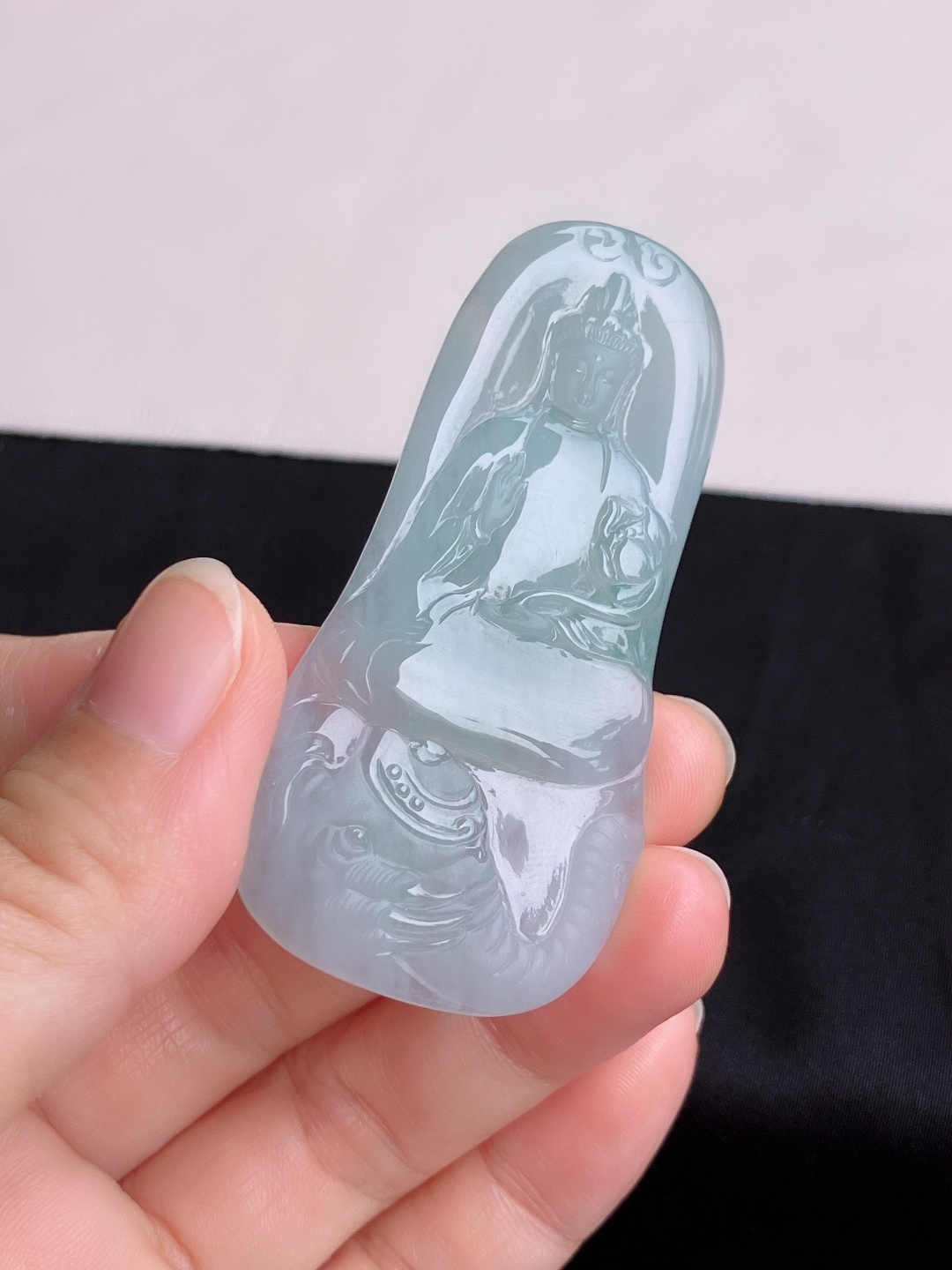 底色普贤菩萨，晶莹剔透，尺寸65.3/32/5.8/自然光实拍