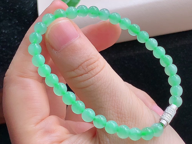 ️ 冰手串，尺寸取一5.3mm，包A附证书