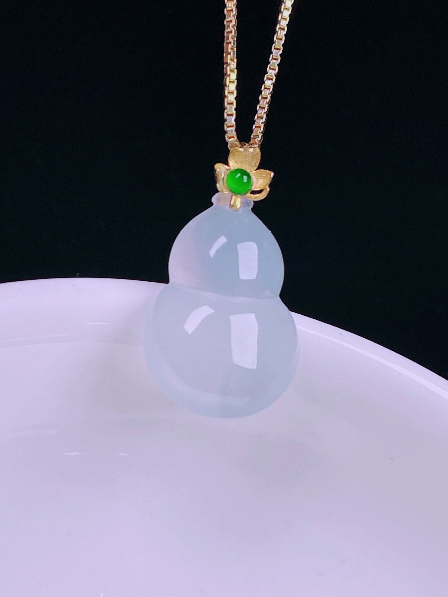 ️冰紫葫芦，老种起光，细底通透，尺寸：22.5裸石18.2/13/5.3mm0701
