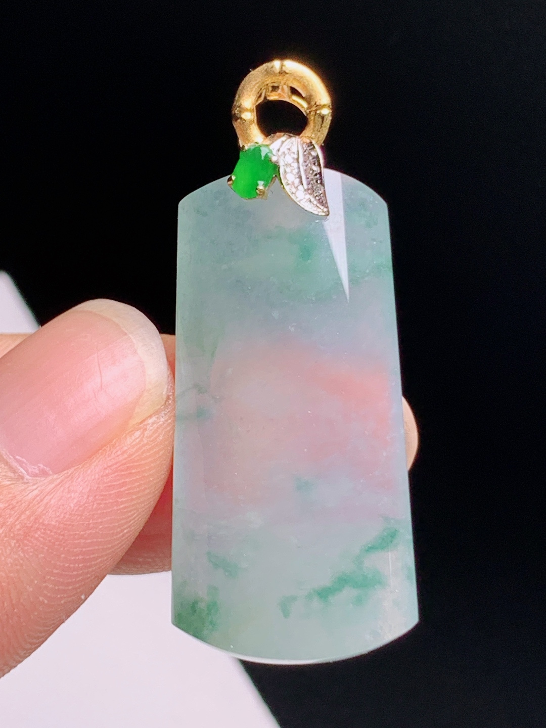 ️  飘绿无事牌吊坠，飘花飘逸种水冰润，素面极简大气耐看