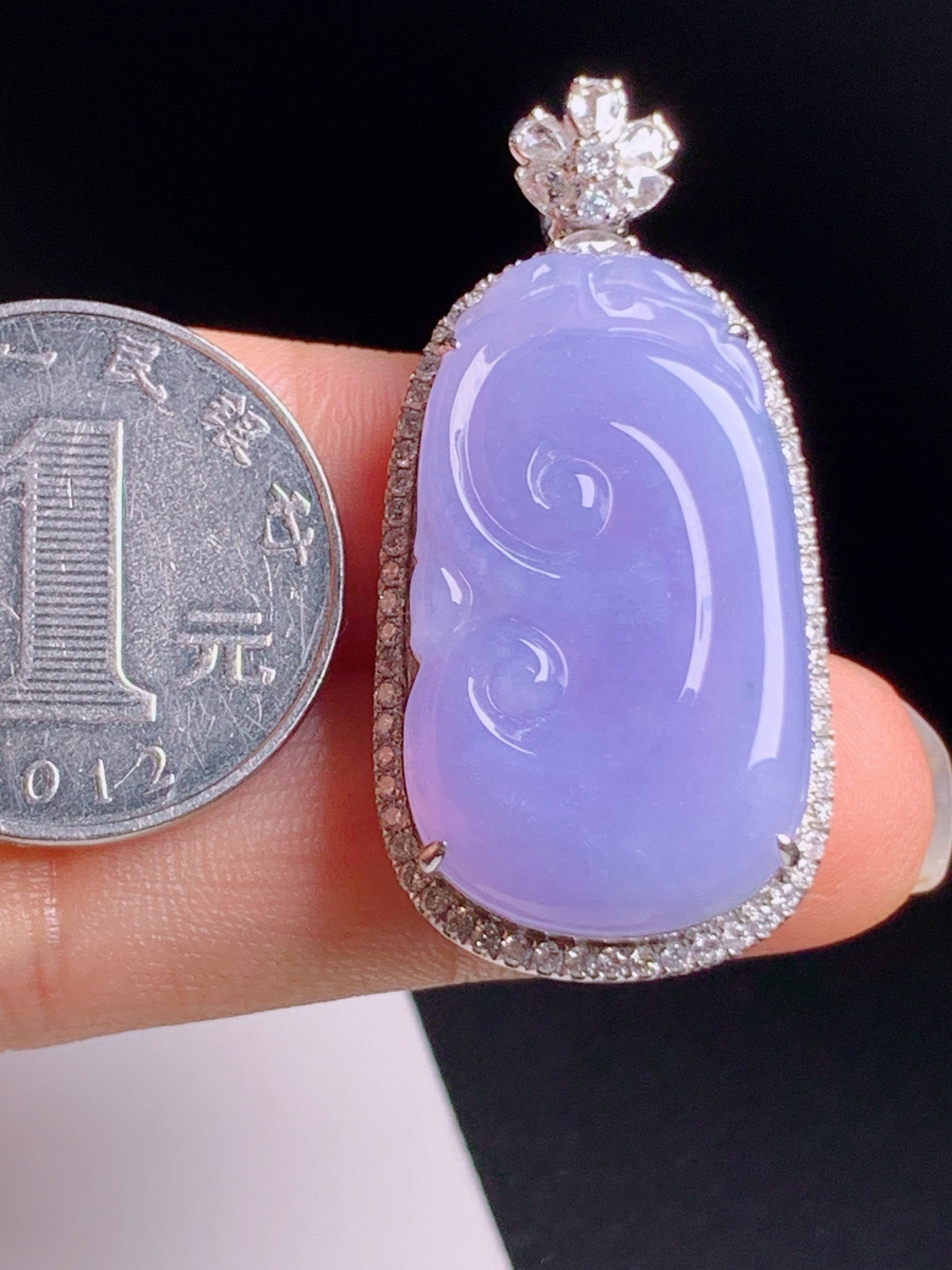如意吊坠，粉紫浓郁胶感十足，钻石豪镶事事顺遂