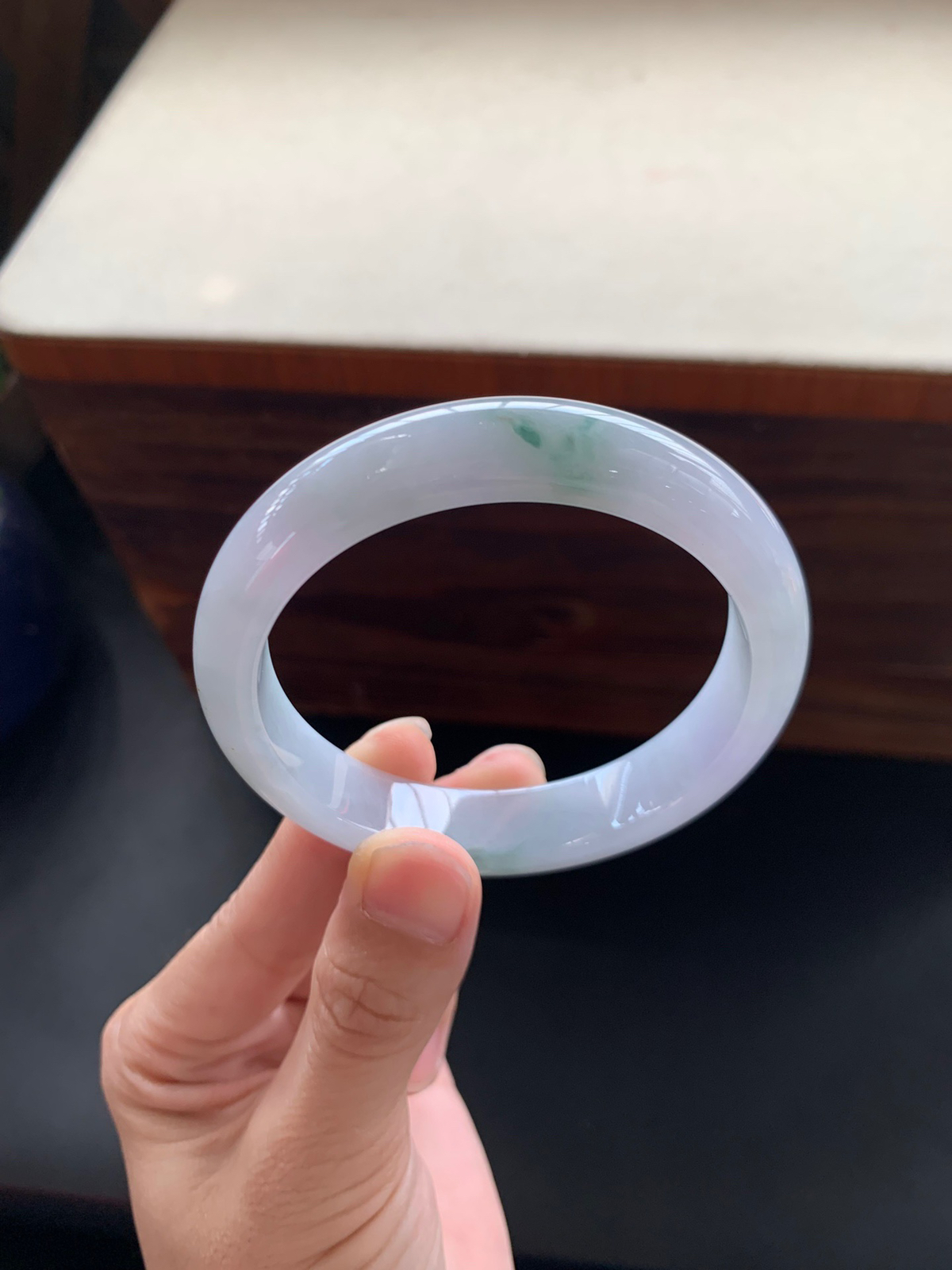 57.8圈口正圈飘花手镯