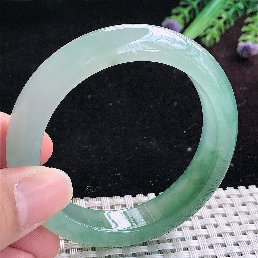 实拍A货翡翠53.5/13/8.8老坑冰胶果冻半山半水油绿手镯平安镯平安镯