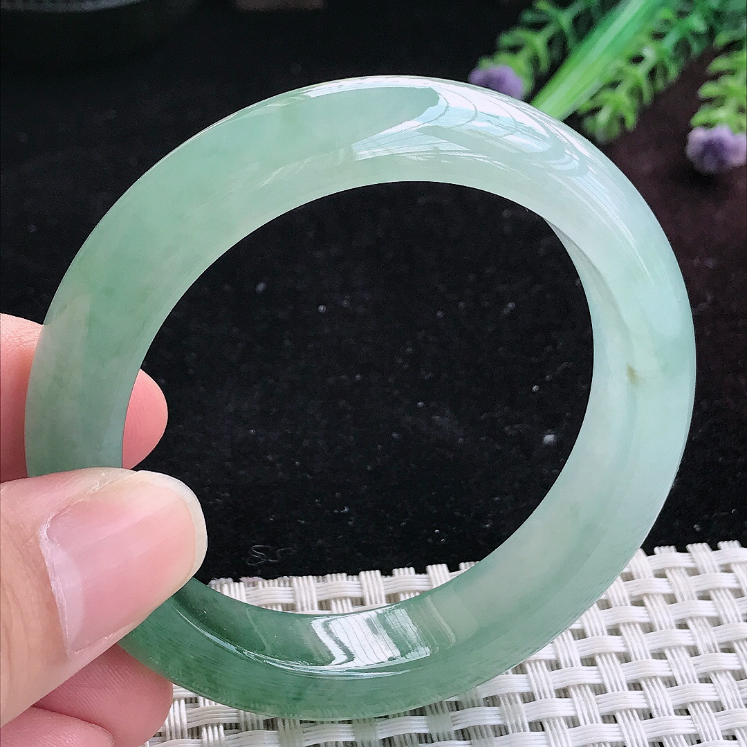 实拍A货翡翠53.5/13/8.8老坑冰胶果冻半山半水油绿手镯平安镯平安镯