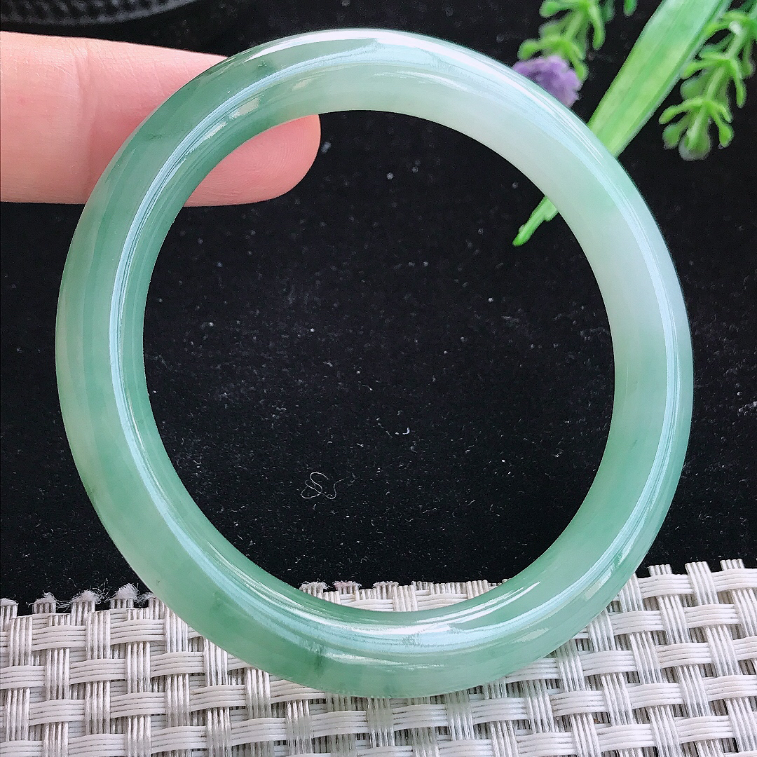 实拍A货翡翠53.5/8.6老坑冰胶飘花圆条手镯平安镯平安镯