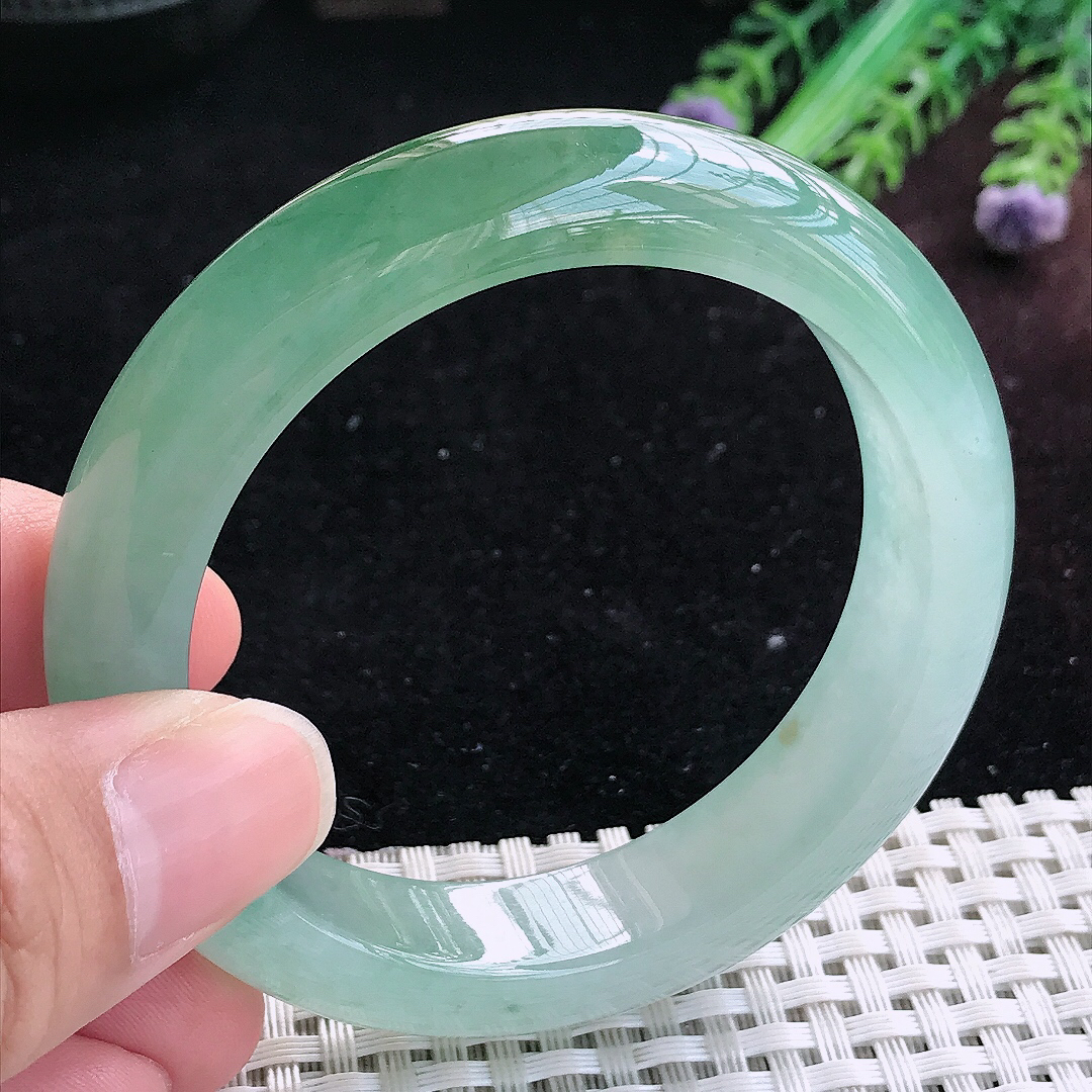 实拍A货翡翠53.5/13/8.8老坑冰胶果冻半山半水油绿手镯平安镯平安镯